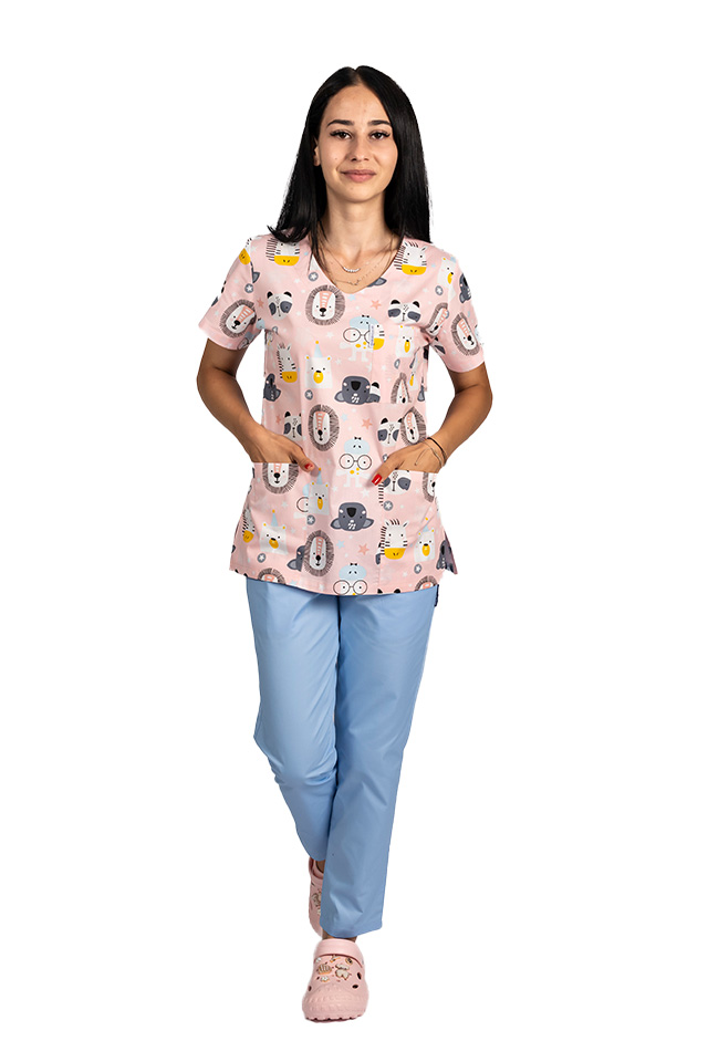 Oroszlánmintás orvosi köpeny három foltzsebbel 