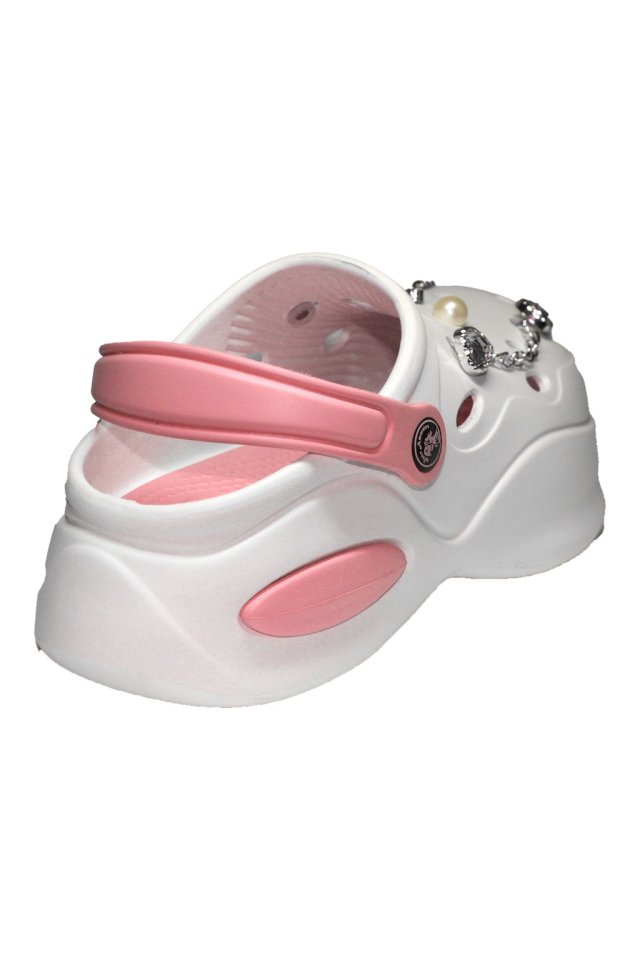 Fehér és rózsaszín orvosi klumpa nőknek - Klumpa díszítőelemekkel