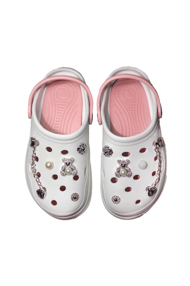 Fehér és rózsaszín orvosi klumpa nőknek - Klumpa díszítőelemekkel