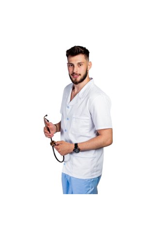 Fehér férfi orvosi ruha kék csíkozással, hajtókás gallérral és gombos zárással