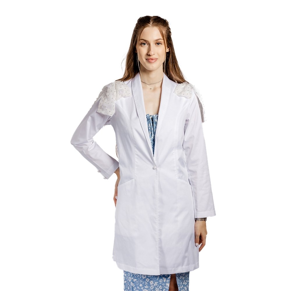 Ivana fehér orvosi ruha, női, kendőgallérral, gyöngygombokkal, két masnival és hosszú ujjú